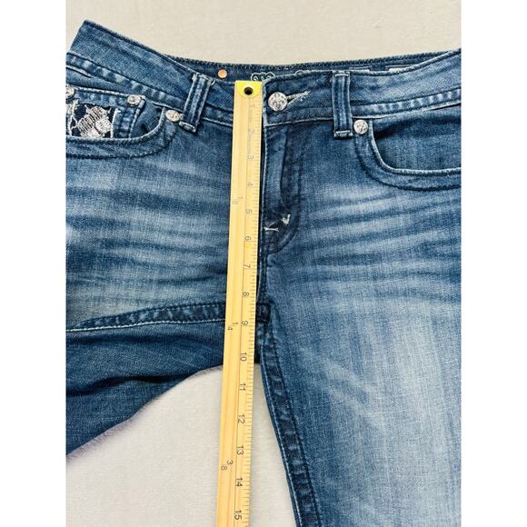 Miss Me Jeans Women 26 Medium Wash Blue Denim Boyfriend Capri Cuffed Embellished - Picture 11 of 13